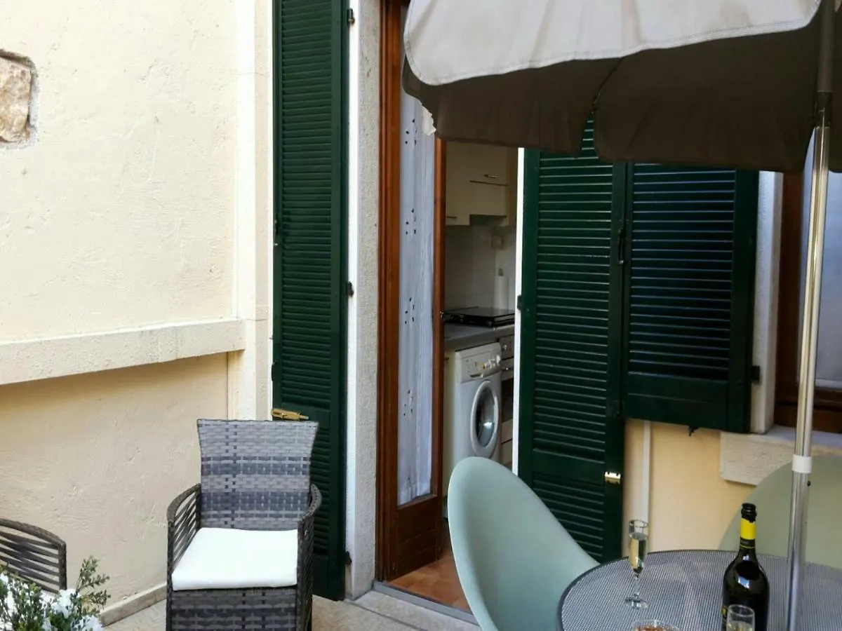 Matteotti House Apartment Bardolino Italy